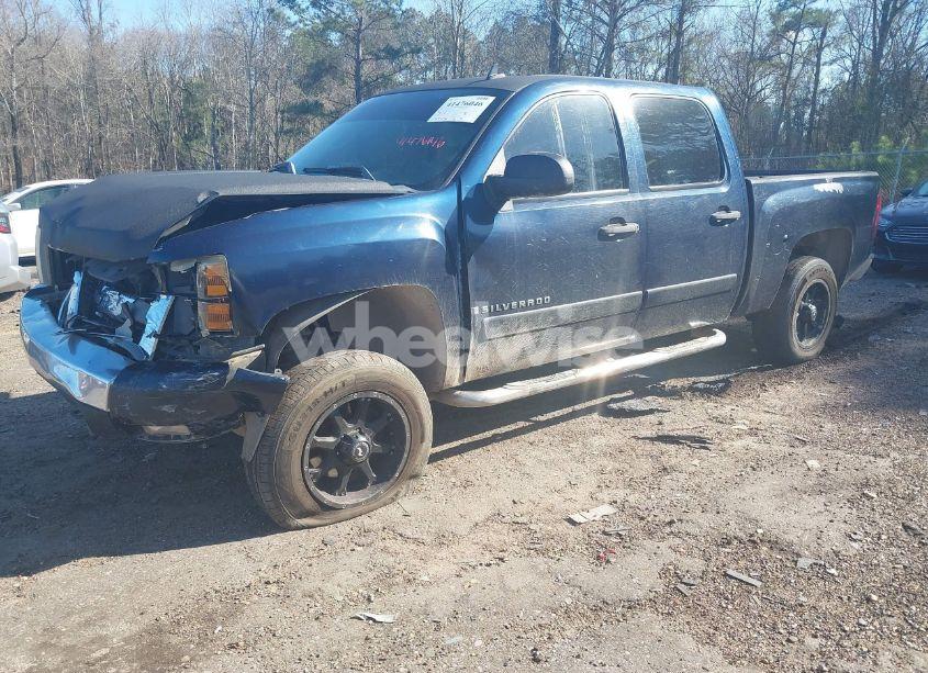 Photo 2 of 2007 Chevrolet Silverado 1500 LT1 (VIN 2GCEC13C671544431)