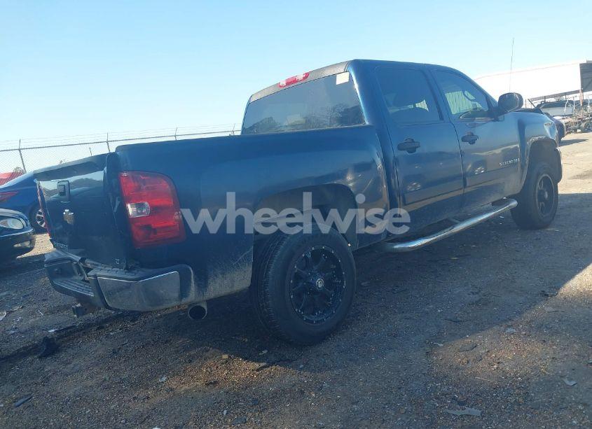 Photo 4 of 2007 Chevrolet Silverado 1500 LT1 (VIN 2GCEC13C671544431)
