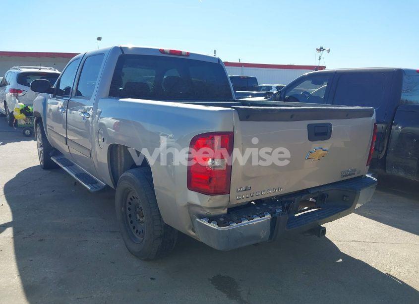 Photo 3 of 2007 Chevrolet Silverado 1500 LT1 (VIN 2GCEC13C871565569)