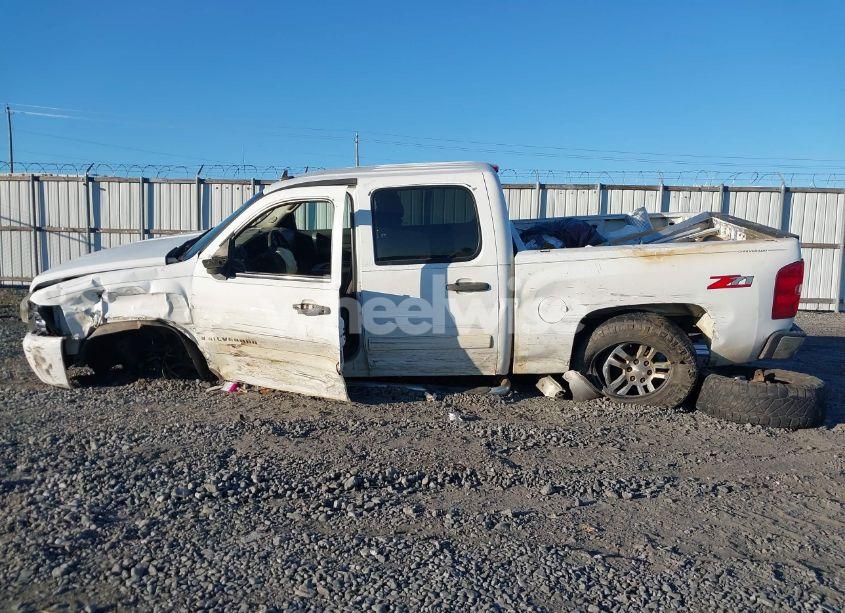 Photo 14 of 2007 Chevrolet Silverado 1500 LS (VIN 2GCEC13C871707516)