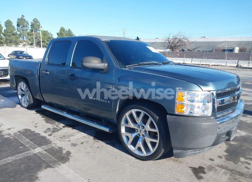 2007 Chevrolet Silverado 1500 LS (VIN 2GCEC13C971722784) main photo