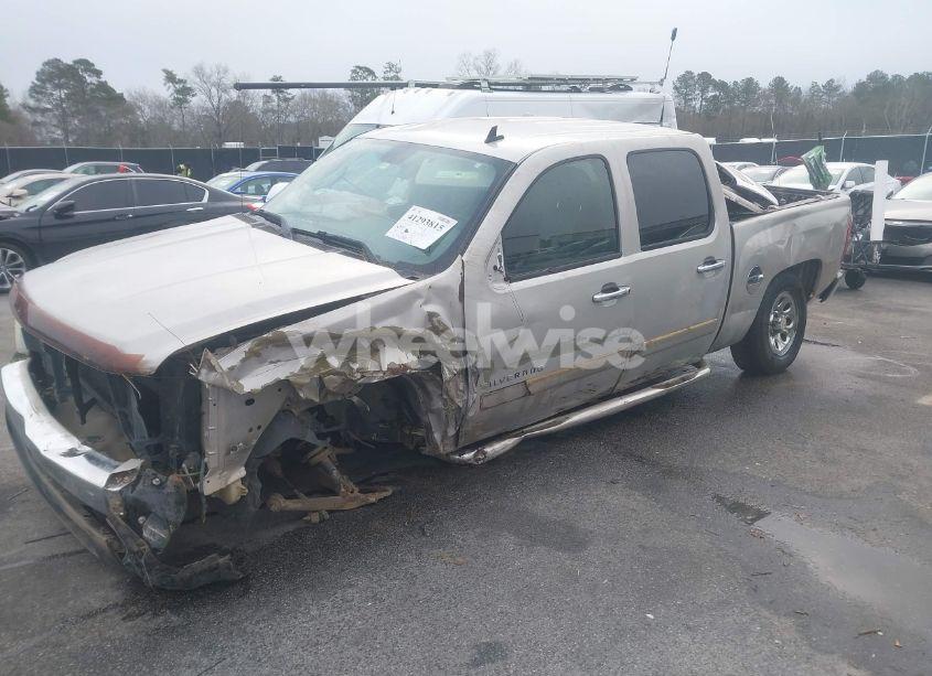 Photo 2 of 2008 Chevrolet Silverado 1500 LS (VIN 2GCEC13C981108495)