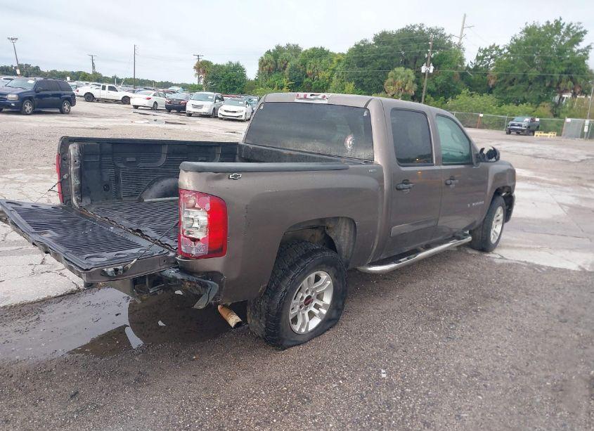 Photo 4 of 2007 Chevrolet Silverado 1500 LT1 (VIN 2GCEC13CX71554489)