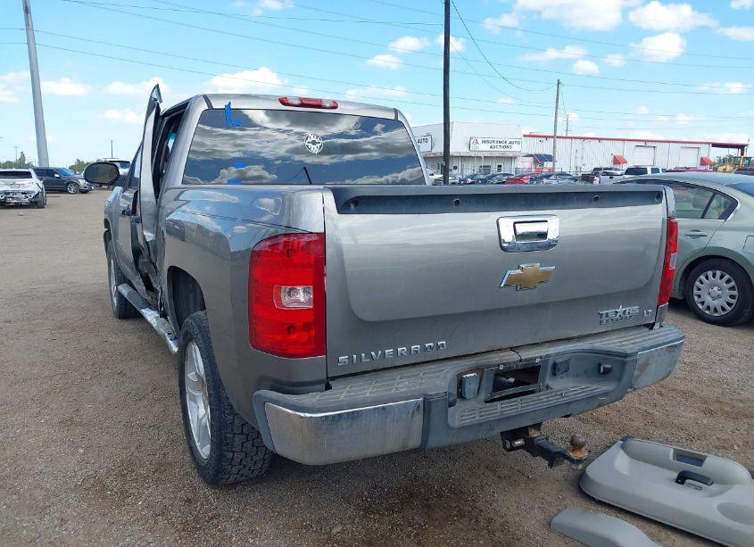 Photo 3 of 2007 Chevrolet Silverado 1500 LT1 (VIN 2GCEC13J171527891)