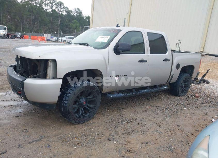 Photo 2 of 2007 Chevrolet Silverado 1500 WORK TRUCK (VIN 2GCEC13J271541900)