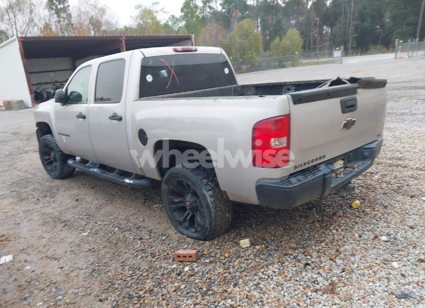 Photo 3 of 2007 Chevrolet Silverado 1500 WORK TRUCK (VIN 2GCEC13J271541900)