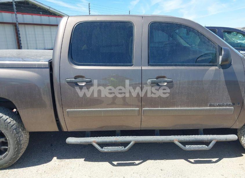 Photo 13 of 2007 Chevrolet Silverado 1500 LT2 (VIN 2GCEC13J271570278)