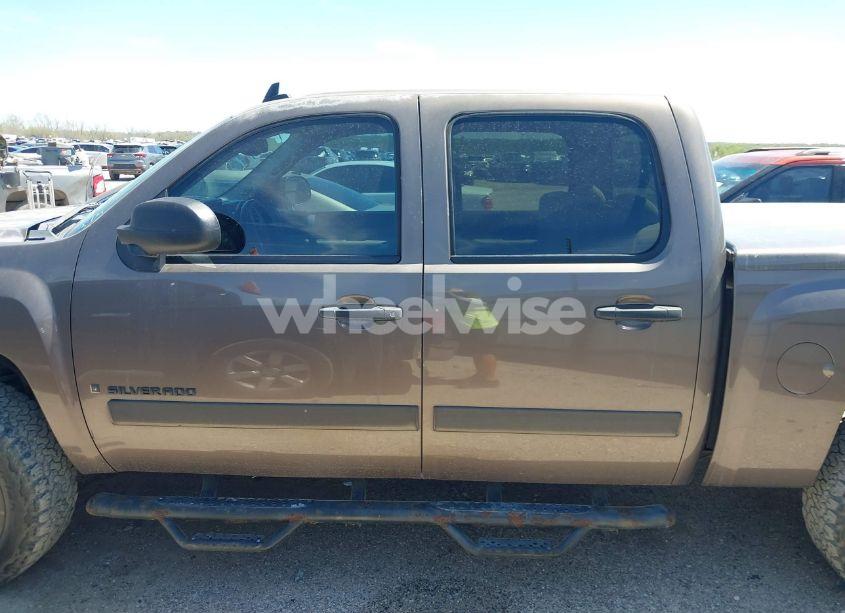 Photo 14 of 2007 Chevrolet Silverado 1500 LT2 (VIN 2GCEC13J271570278)