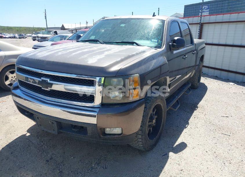 Photo 2 of 2007 Chevrolet Silverado 1500 LT2 (VIN 2GCEC13J271570278)