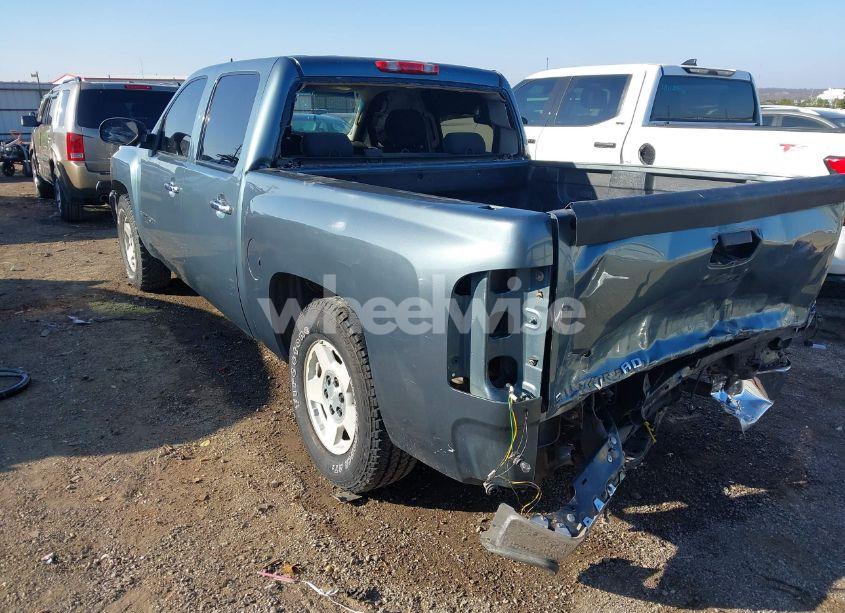 Photo 3 of 2007 Chevrolet Silverado 1500 LT1 (VIN 2GCEC13J371669658)
