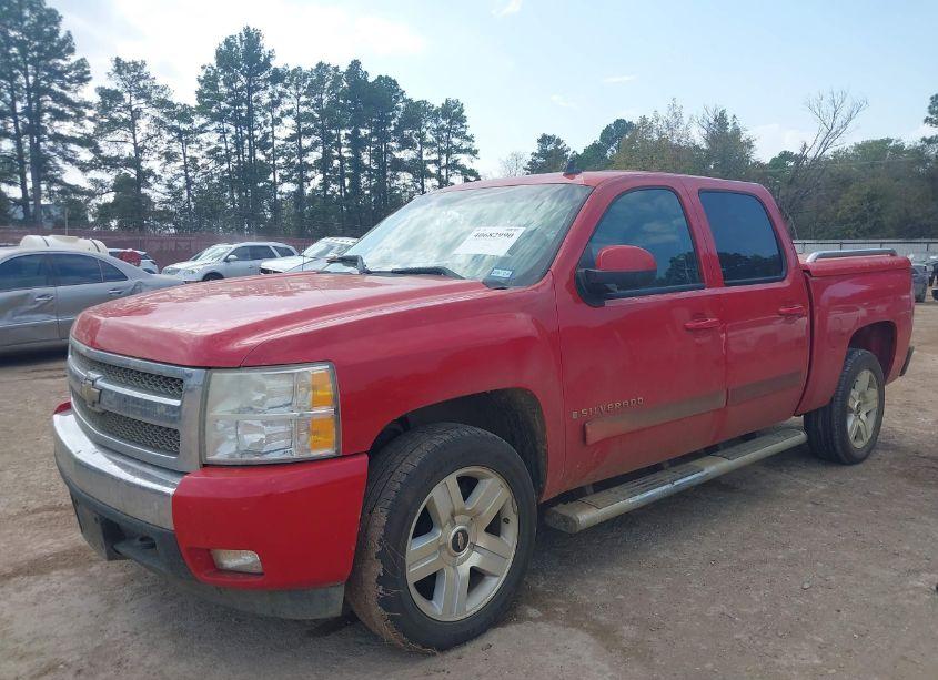 Photo 2 of 2008 Chevrolet Silverado 1500 LT2 (VIN 2GCEC13J481305587)