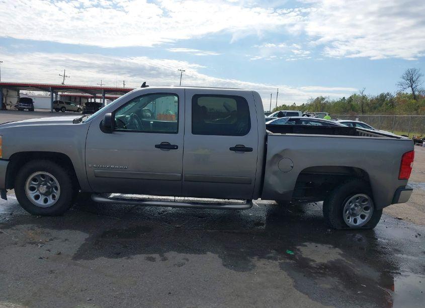 Photo 14 of 2007 Chevrolet Silverado 1500 LT1 (VIN 2GCEC13J571508986)