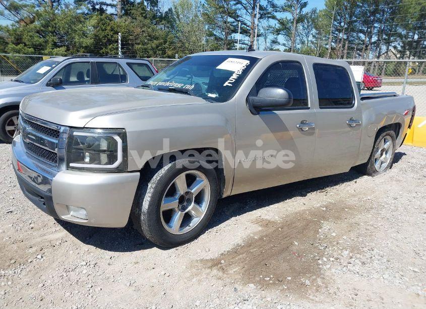 Photo 2 of 2008 Chevrolet Silverado 1500 LT1 (VIN 2GCEC13J581214229)