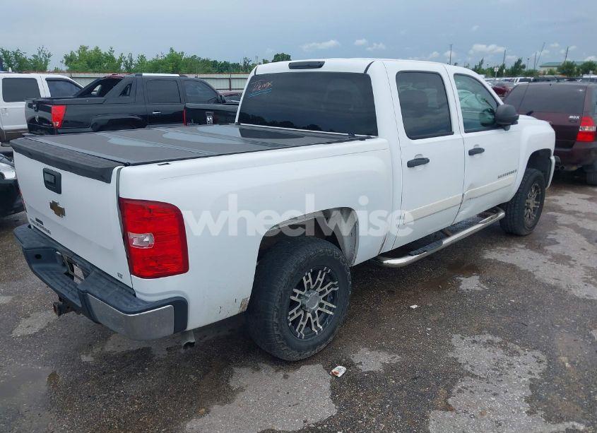 Photo 4 of 2007 Chevrolet Silverado 1500 LT1 (VIN 2GCEC13J971531770)