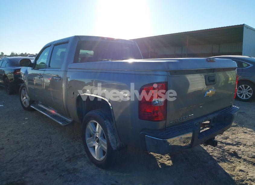 Photo 3 of 2007 Chevrolet Silverado 1500 LTZ (VIN 2GCEC13J971544440)