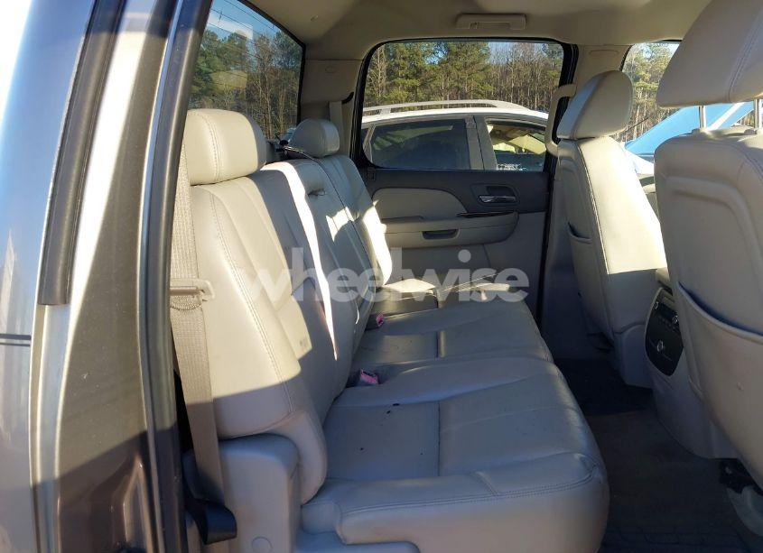 Photo 8 of 2007 Chevrolet Silverado 1500 LTZ (VIN 2GCEC13J971544440)