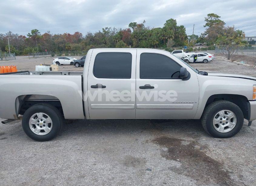 Photo 13 of 2007 Chevrolet Silverado 1500 LT2 (VIN 2GCEC13J971592925)