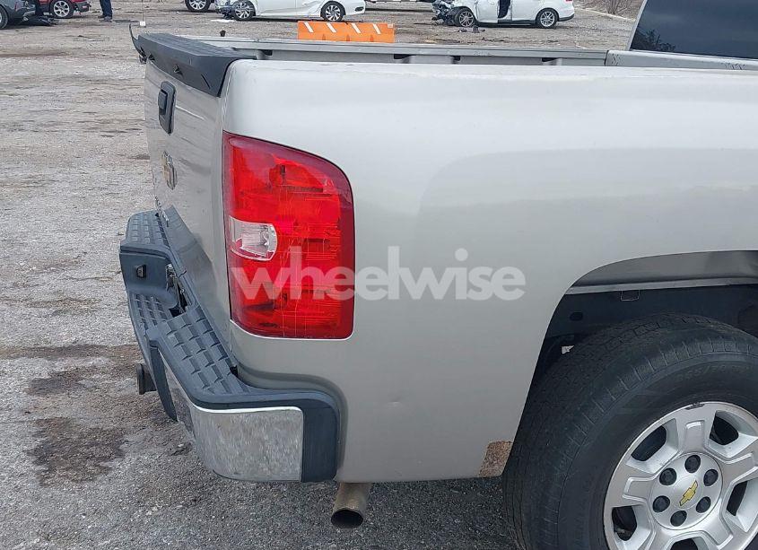 Photo 6 of 2007 Chevrolet Silverado 1500 LT2 (VIN 2GCEC13J971592925)