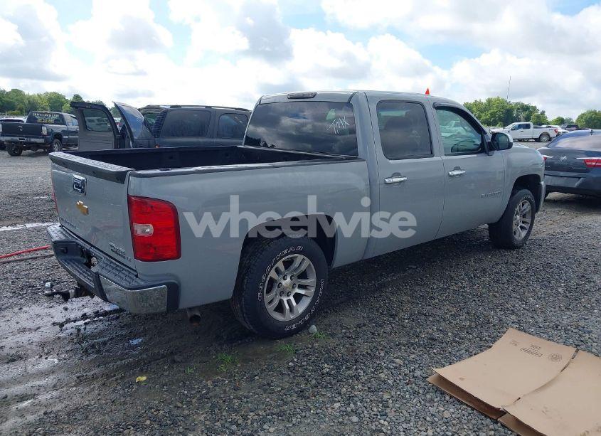 Photo 4 of 2008 Chevrolet Silverado 1500 LT1 (VIN 2GCEC13JX81125398)