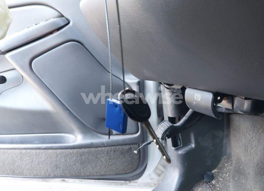 Photo 11 of 2005 Chevrolet Silverado 1500 LS (VIN 2GCEC13T051309858)