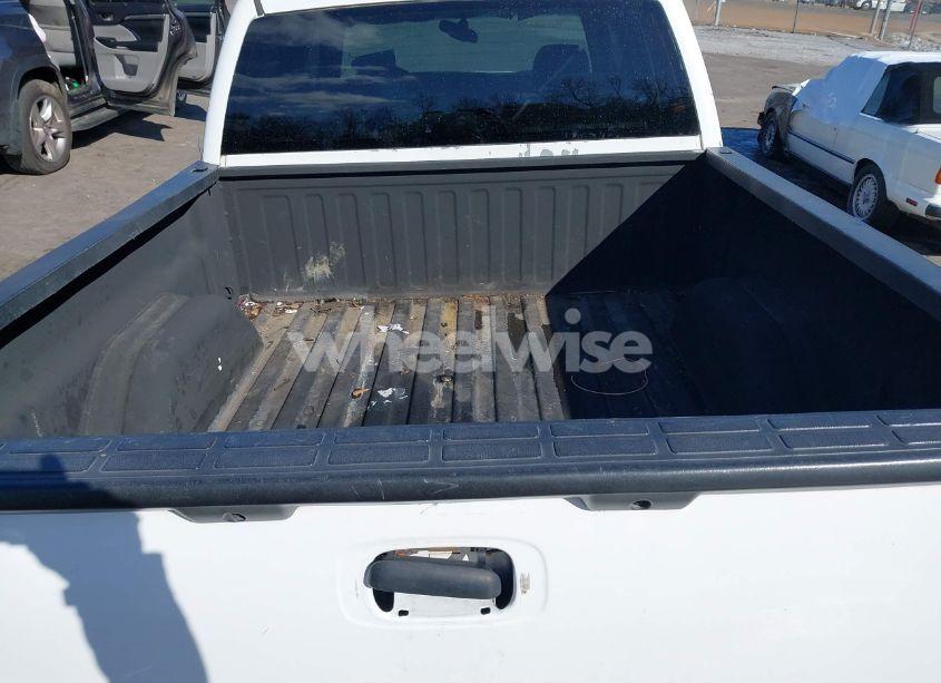 Photo 17 of 2005 Chevrolet Silverado 1500 LS (VIN 2GCEC13T051309858)