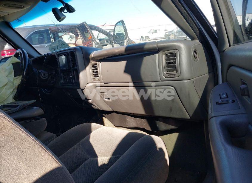 Photo 5 of 2005 Chevrolet Silverado 1500 LS (VIN 2GCEC13T051309858)