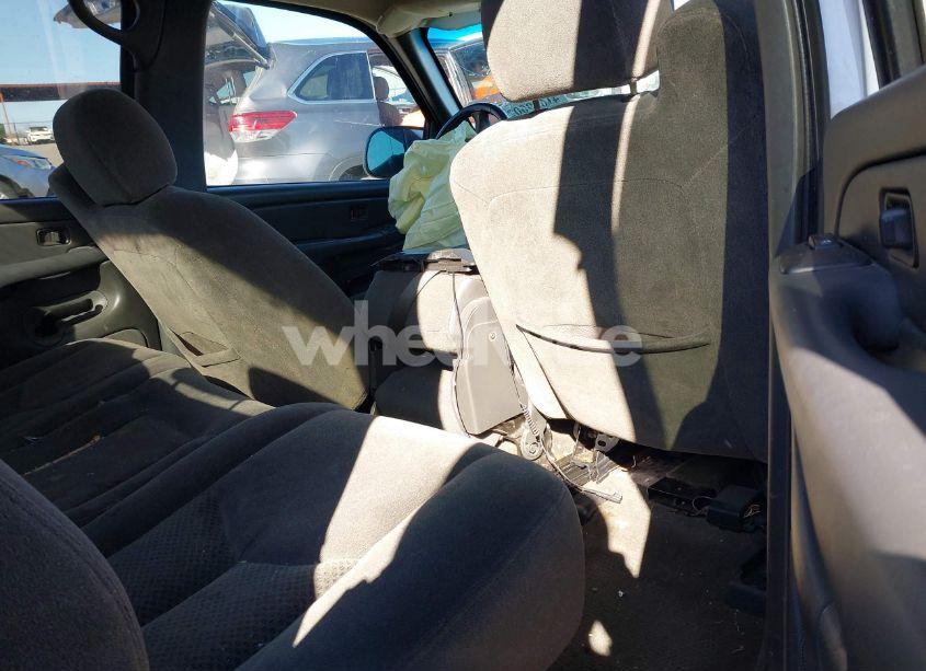 Photo 8 of 2005 Chevrolet Silverado 1500 LS (VIN 2GCEC13T051309858)