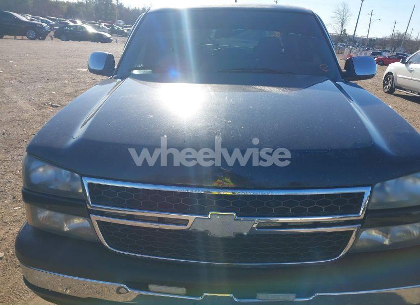 Photo 10 of 2005 Chevrolet Silverado 1500 LS (VIN 2GCEC13T051374614)