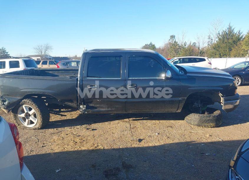 Photo 13 of 2005 Chevrolet Silverado 1500 LS (VIN 2GCEC13T051374614)