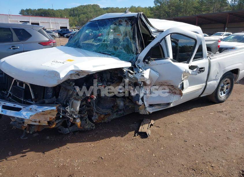 Photo 2 of 2006 Chevrolet Silverado 1500 LT1 (VIN 2GCEC13T261244514)