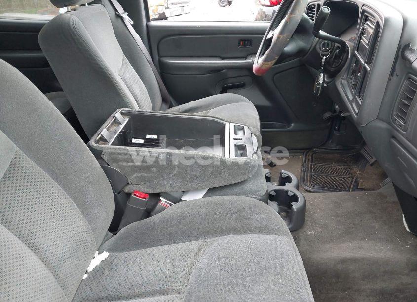 Photo 5 of 2004 Chevrolet Silverado 1500 LS (VIN 2GCEC13T341385959)