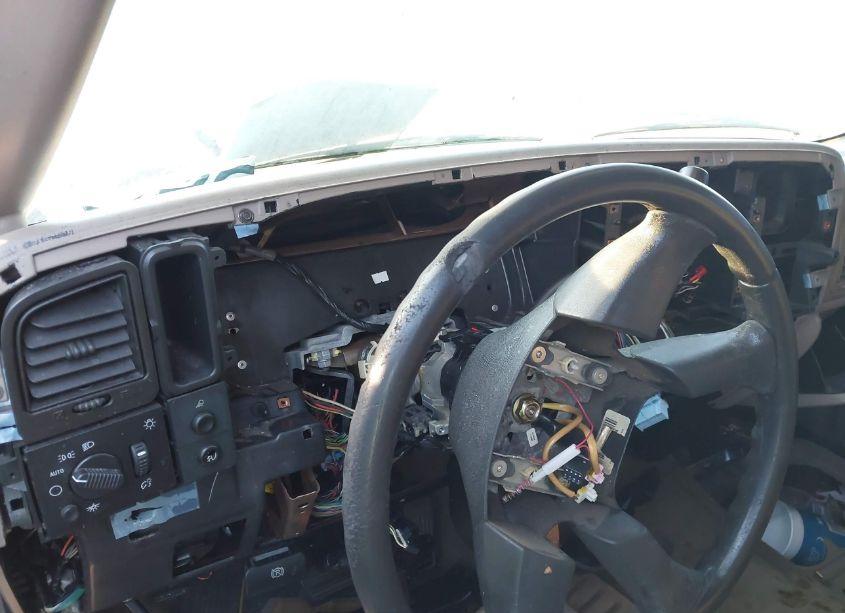 Photo 6 of 2005 Chevrolet Silverado 1500 LT (VIN 2GCEC13T351198383)