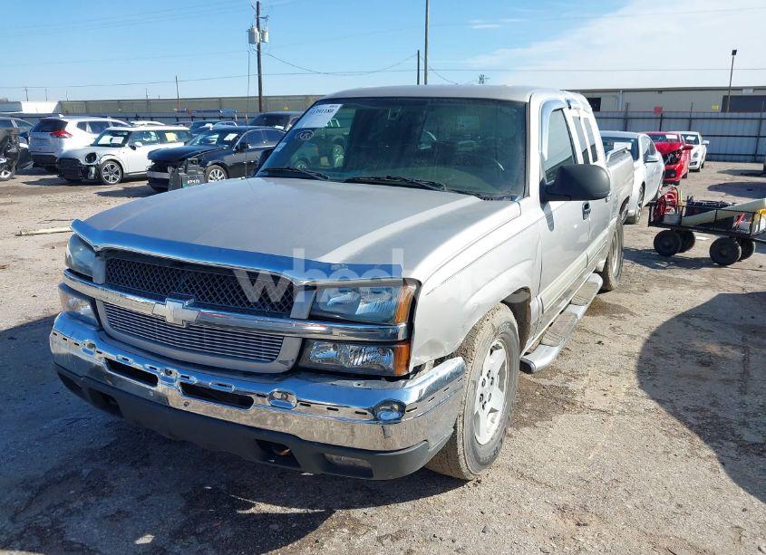 Photo 2 of 2005 Chevrolet Silverado 1500 LS (VIN 2GCEC13T351267766)