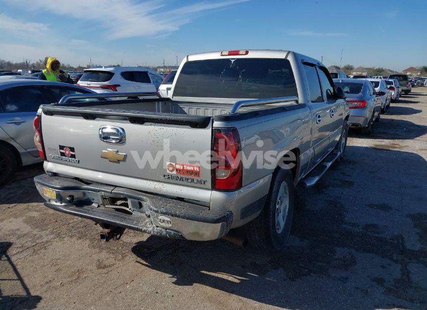 Photo 4 of 2005 Chevrolet Silverado 1500 LS (VIN 2GCEC13T351267766)