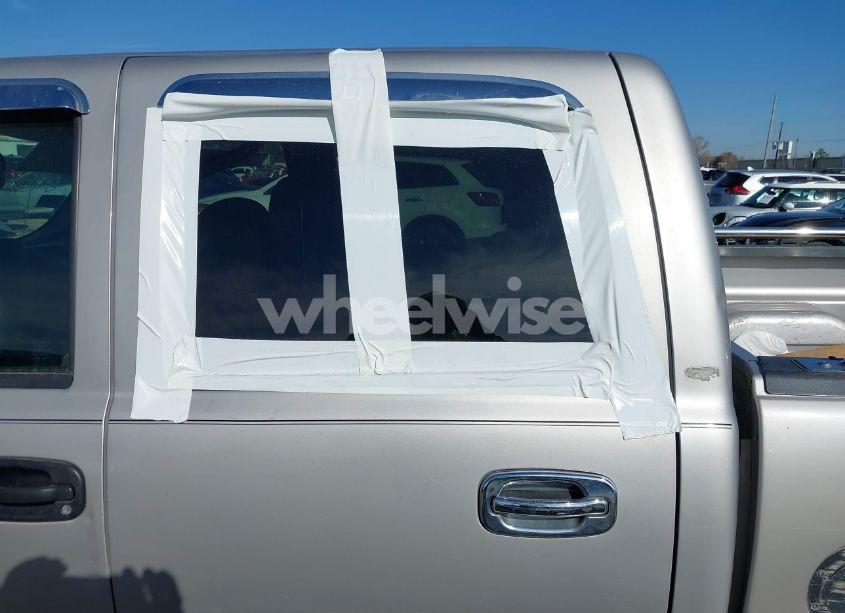 Photo 6 of 2005 Chevrolet Silverado 1500 LS (VIN 2GCEC13T351267766)