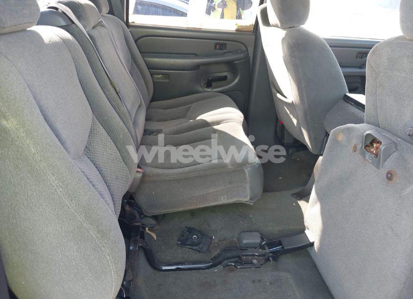 Photo 8 of 2005 Chevrolet Silverado 1500 LS (VIN 2GCEC13T351267766)