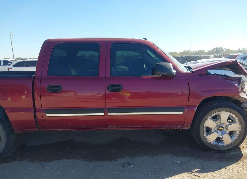 Photo 13 of 2005 Chevrolet Silverado 1500 LS (VIN 2GCEC13T351303696)