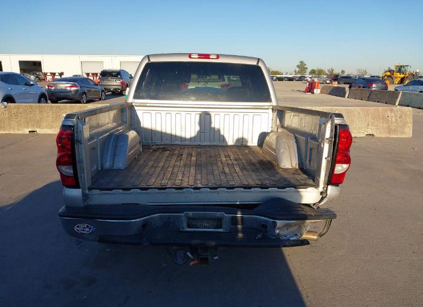 Photo 16 of 2005 Chevrolet Silverado 1500 LT (VIN 2GCEC13T351399653)