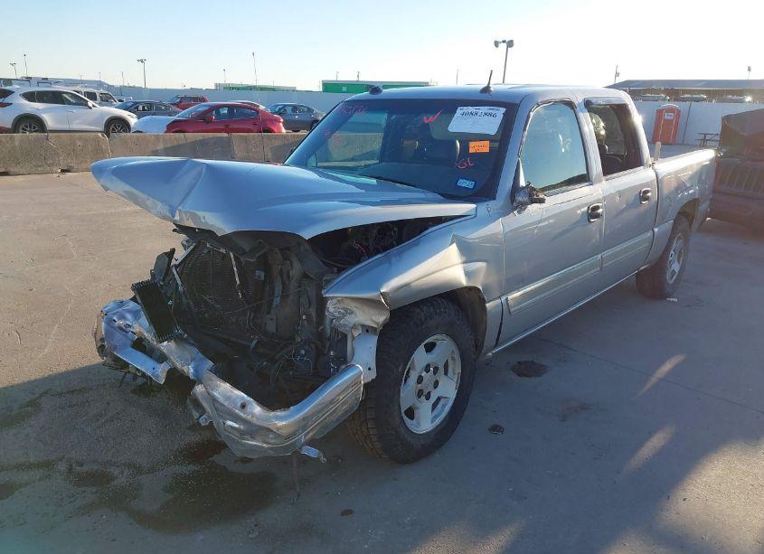 Photo 2 of 2005 Chevrolet Silverado 1500 LT (VIN 2GCEC13T351399653)