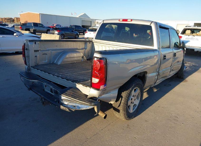 Photo 4 of 2005 Chevrolet Silverado 1500 LT (VIN 2GCEC13T351399653)