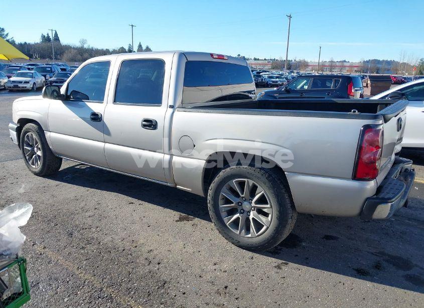 Photo 3 of 2004 Chevrolet Silverado 1500 LT (VIN 2GCEC13T441385744)