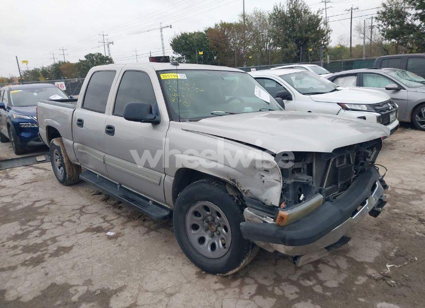 2005 Chevrolet Silverado 1500 LS (VIN 2GCEC13T451144641) main photo