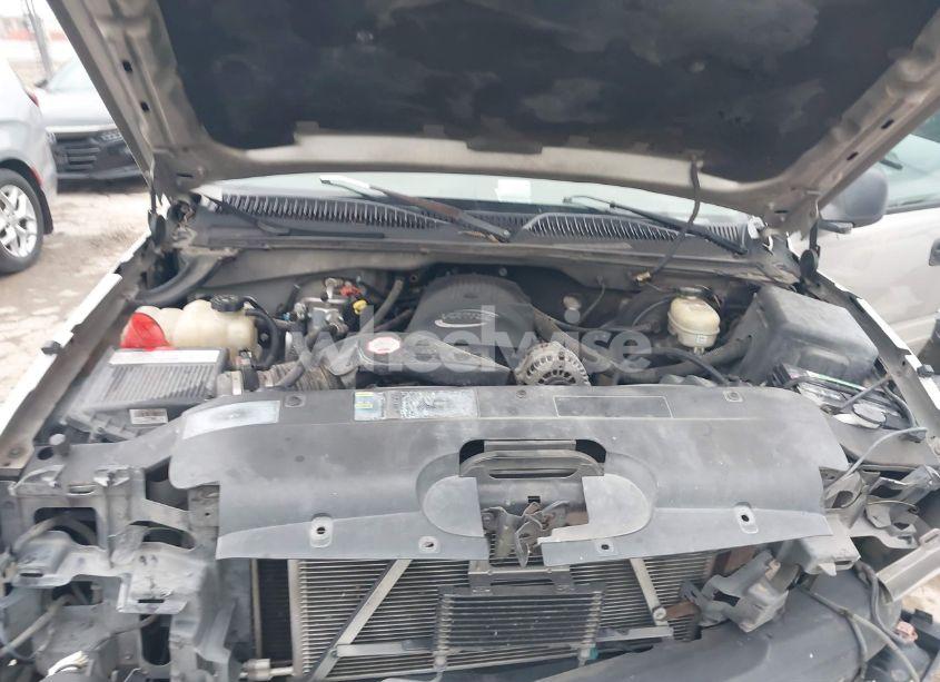 Photo 10 of 2005 Chevrolet Silverado 1500 LS (VIN 2GCEC13T451144641)