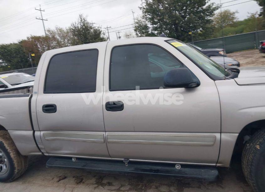 Photo 13 of 2005 Chevrolet Silverado 1500 LS (VIN 2GCEC13T451144641)