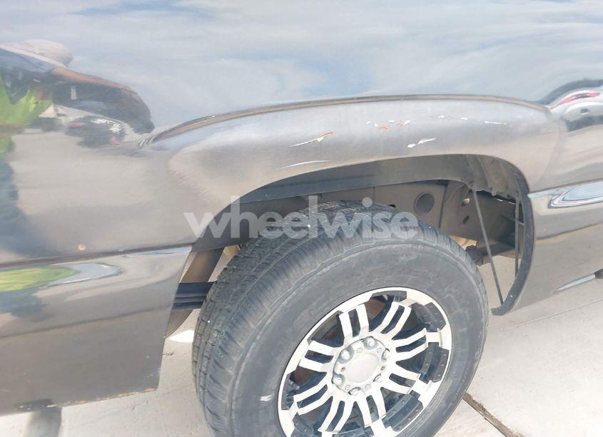 Photo 18 of 2005 Chevrolet Silverado 1500 LS (VIN 2GCEC13T551175168)