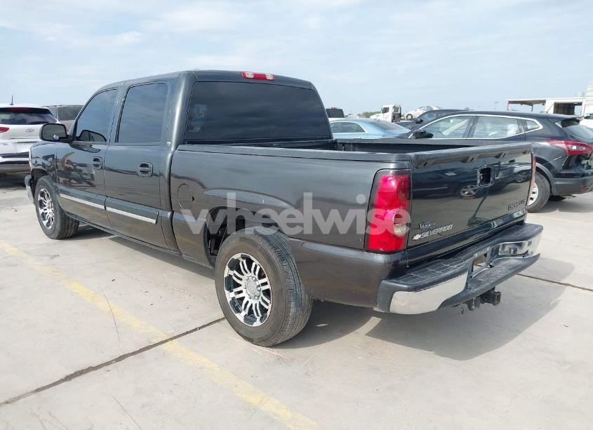 Photo 3 of 2005 Chevrolet Silverado 1500 LS (VIN 2GCEC13T551175168)
