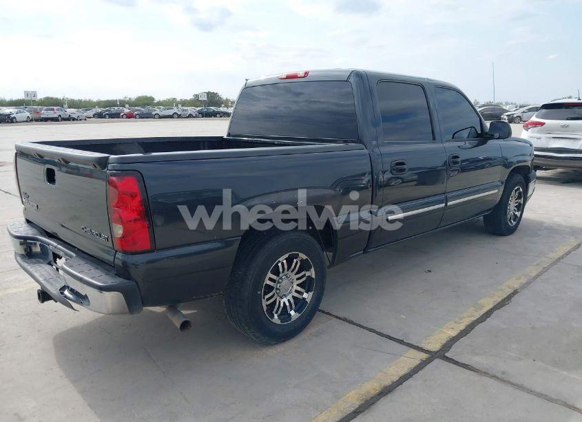 Photo 4 of 2005 Chevrolet Silverado 1500 LS (VIN 2GCEC13T551175168)
