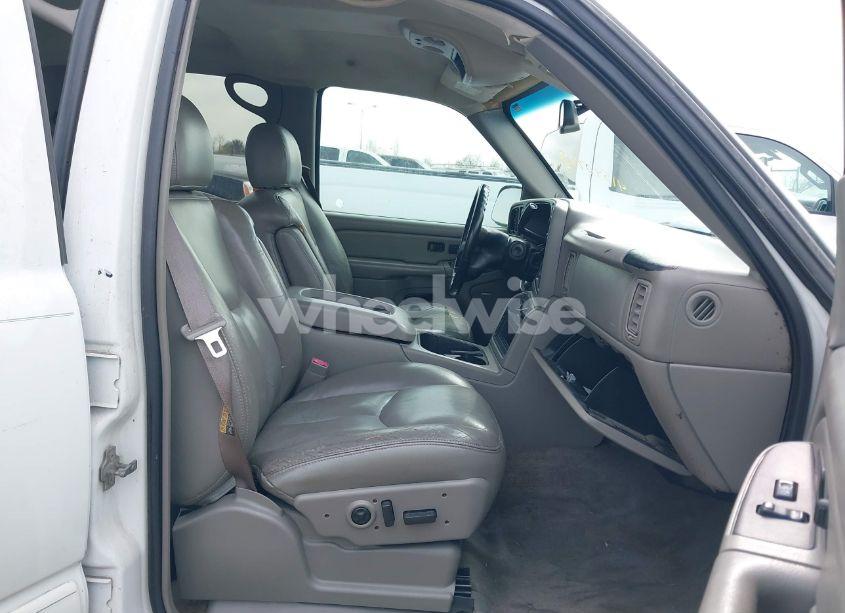 Photo 5 of 2004 Chevrolet Silverado 1500 LT (VIN 2GCEC13T641275505)