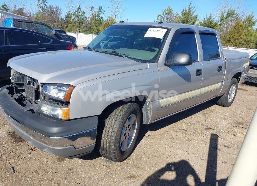 Photo 2 of 2005 Chevrolet Silverado 1500 LT (VIN 2GCEC13T651224619)
