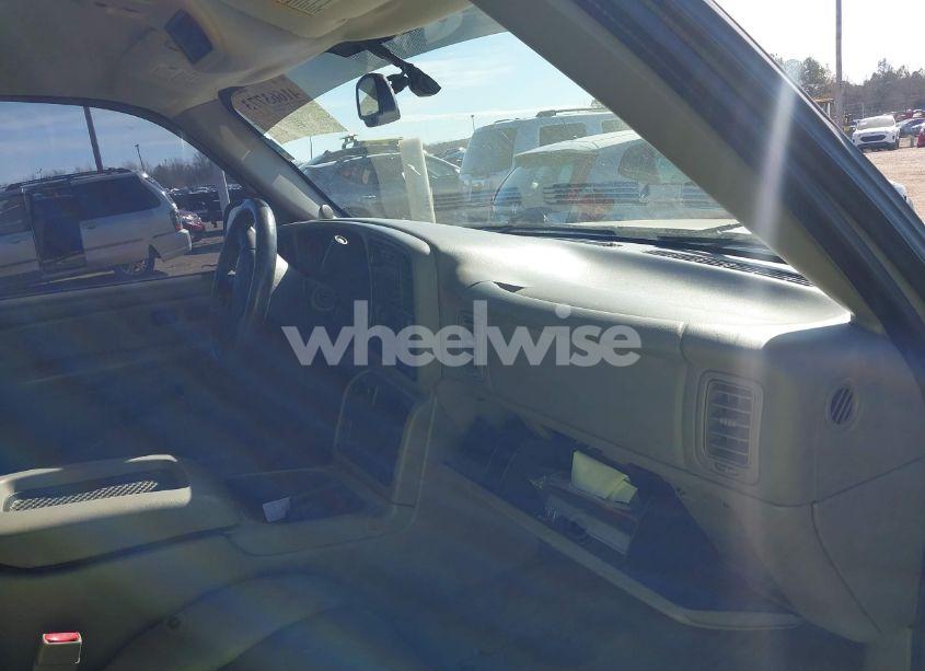 Photo 5 of 2005 Chevrolet Silverado 1500 LT (VIN 2GCEC13T651224619)